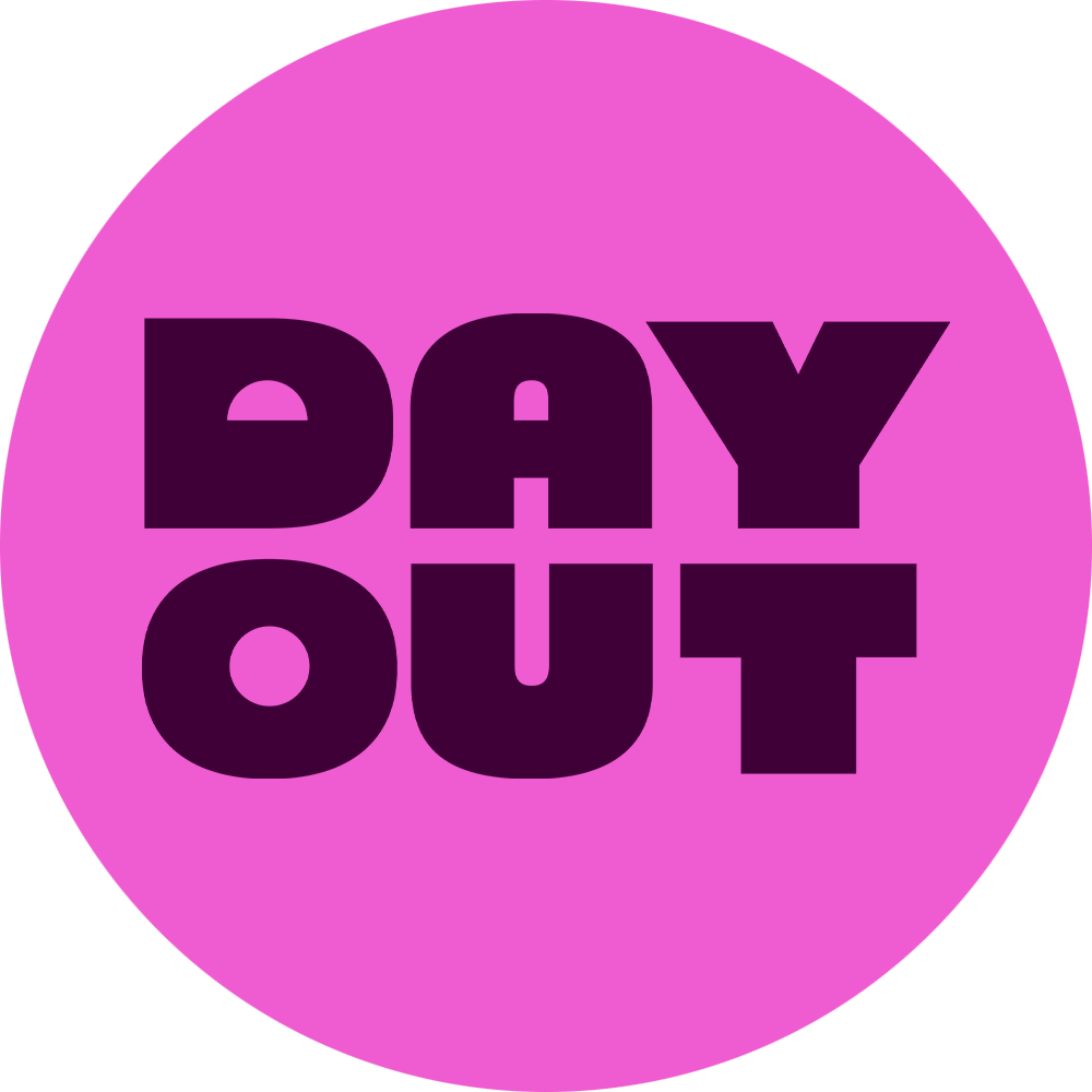 DAY OUT SNACKS Logo